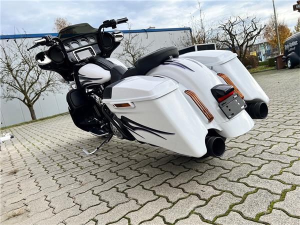 FLHXSE CVO Street Glide 