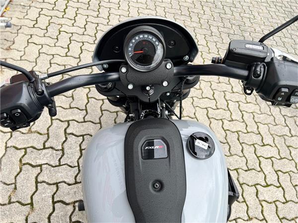 FXLRS Low Rider S Jekill & Hyd 