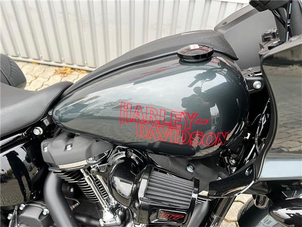 FXLRST Low Rider ST 117 2025 