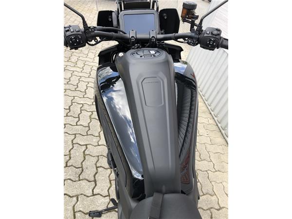 RA1250 Pan America Black 