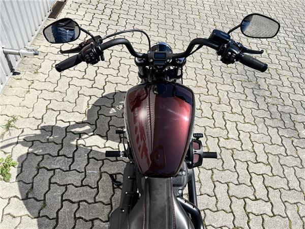 Street Bob 114 UMBAU 200 er 