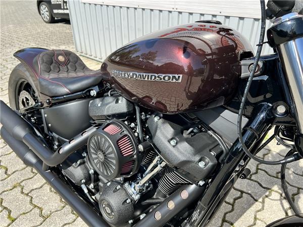 Street Bob 114 UMBAU 200 er 