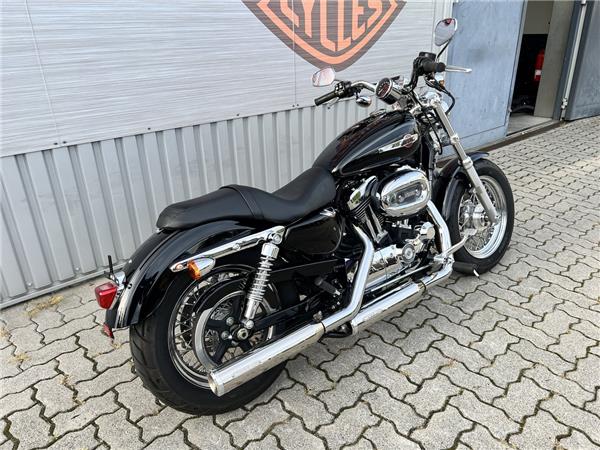 XL2 Sportster Custom 