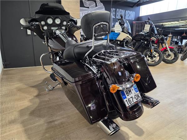 2011 HARLEY-DAVIDSON STREET GLIDE