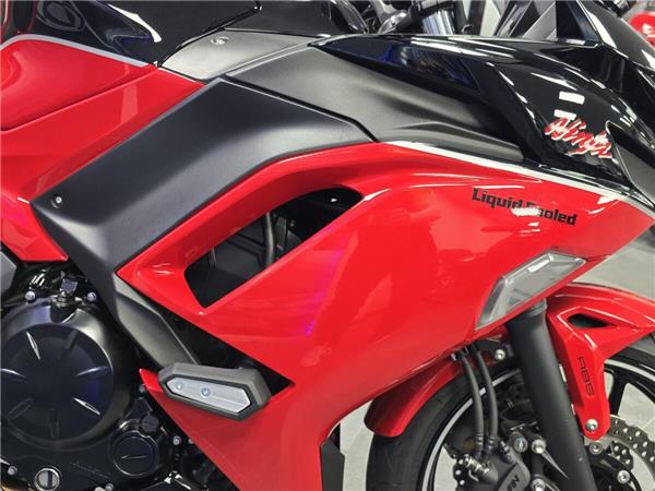 2024 Kawasaki Ninja 650