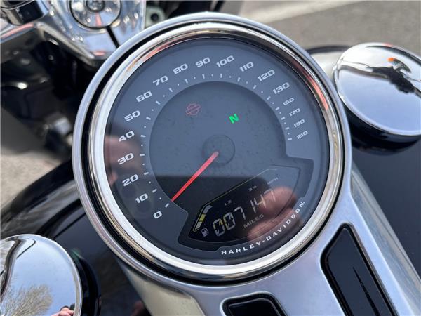 2019 HARLEY-DAVIDSON FAT BOY