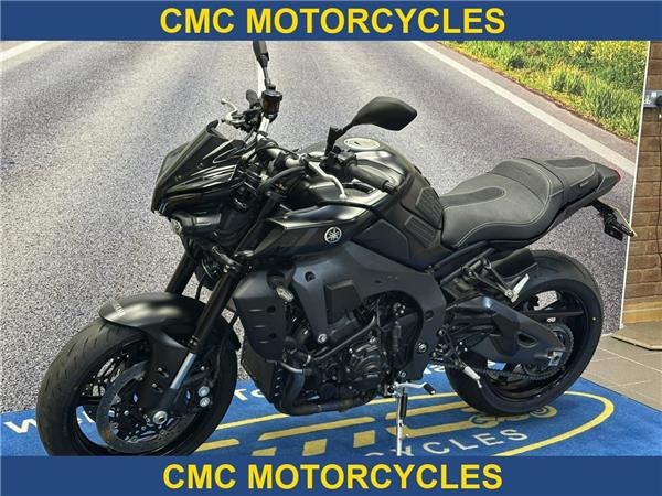  Yamaha MT-10 MT-10