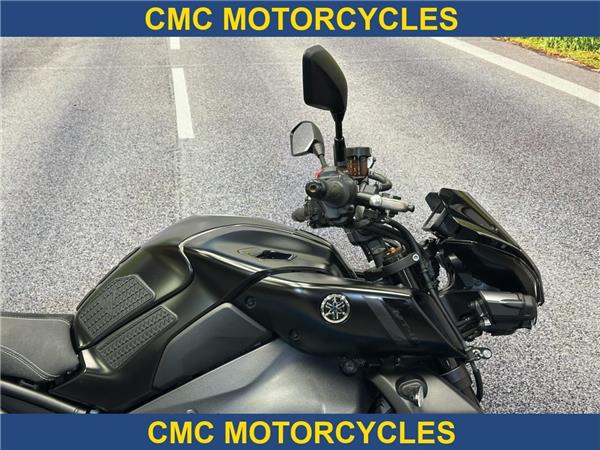  Yamaha MT-10 MT-10