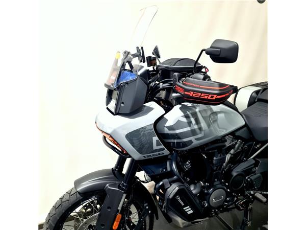 HARLEY-DAVIDSON PAN AMERICA SPECIAL