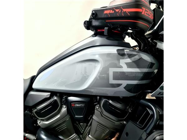 HARLEY-DAVIDSON PAN AMERICA SPECIAL