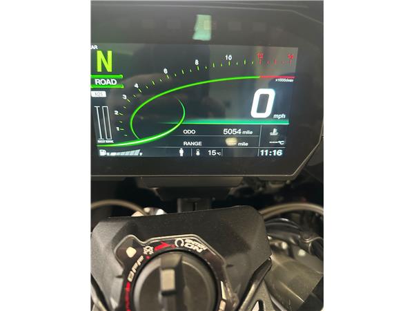 2025 Kawasaki Ninja H2 SX