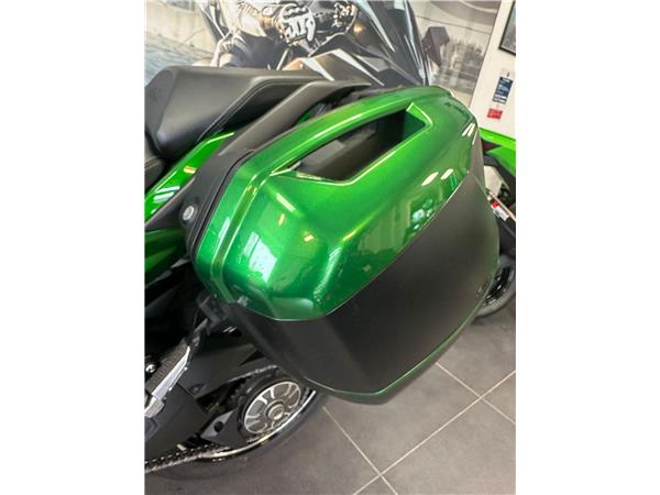 2025 Kawasaki Ninja H2 SX