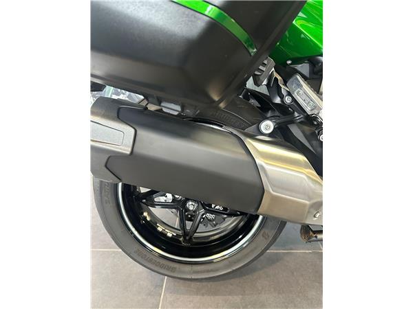 2025 Kawasaki Ninja H2 SX