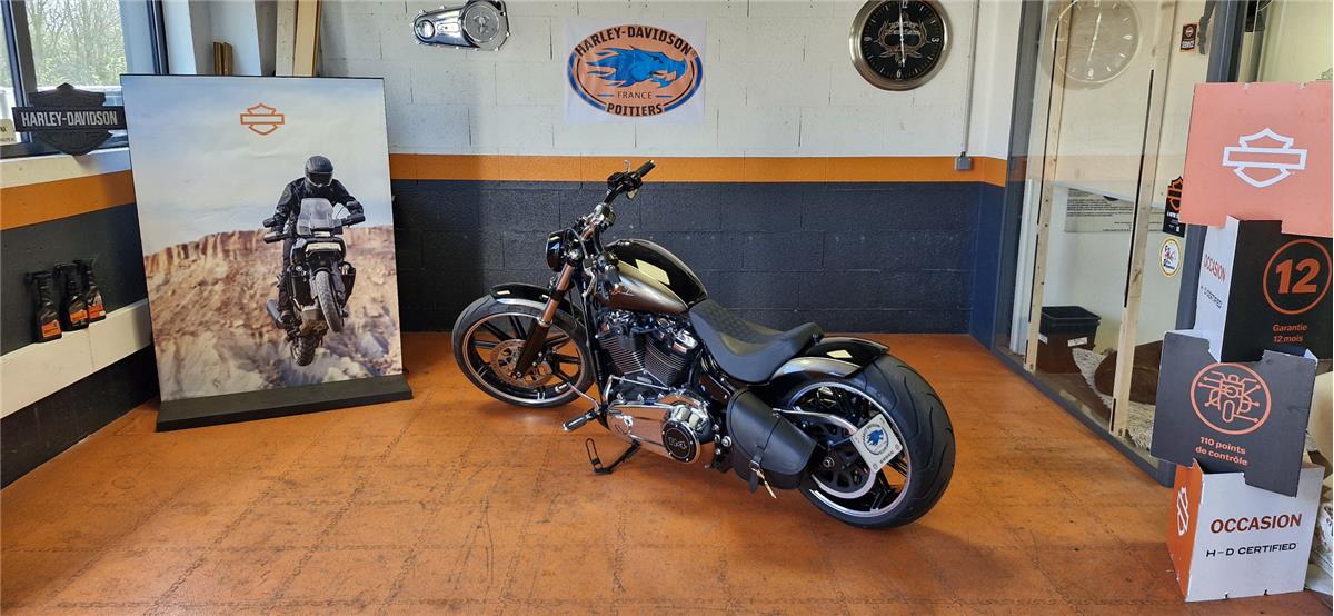 2021 HARLEY-DAVIDSON BREAKOUT