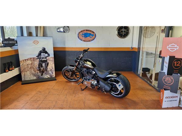 2021 HARLEY-DAVIDSON BREAKOUT
