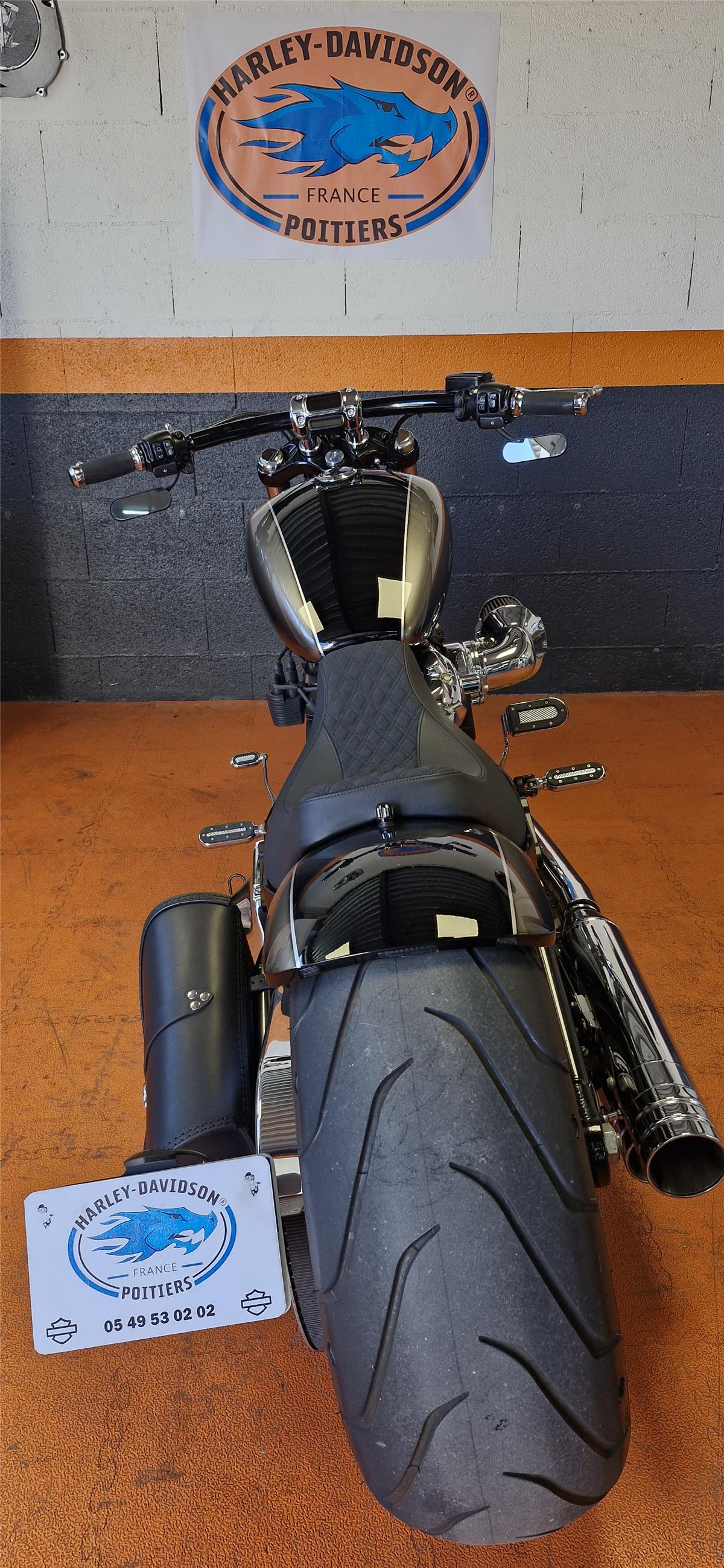 2021 HARLEY-DAVIDSON BREAKOUT