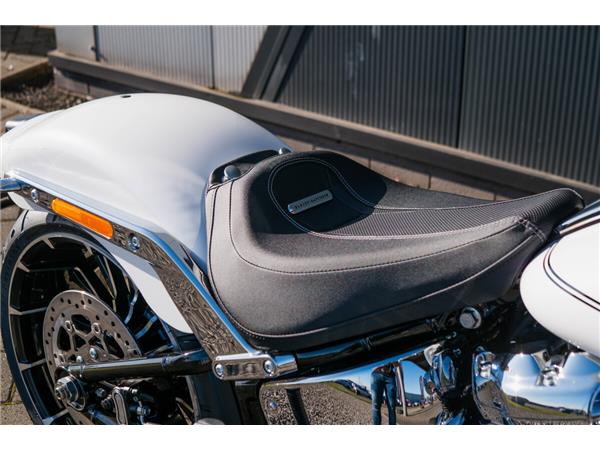 2025 Harley-Davidson Breakout