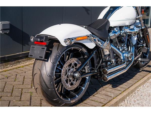 2025 Harley-Davidson Breakout