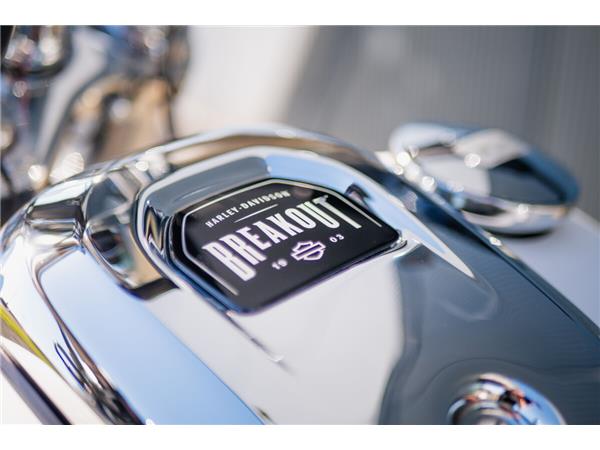 2025 Harley-Davidson Breakout