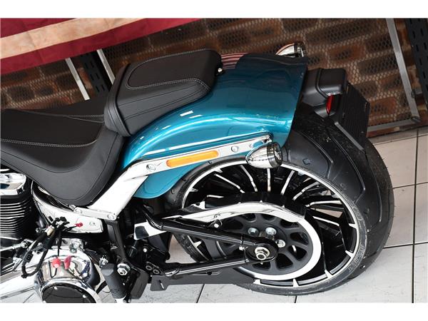 2026 HARLEY-DAVIDSON BREAKOUT 117
