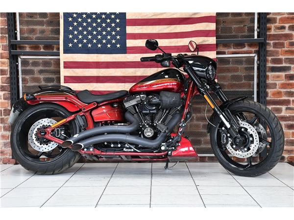 2017 HARLEY-DAVIDSON CVO FXSBE BREAKOUT