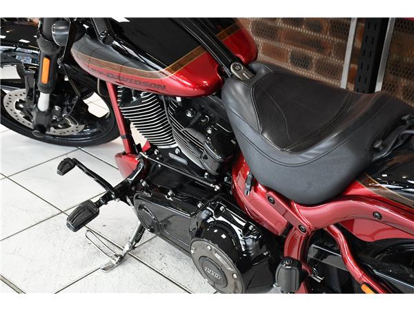 2017 HARLEY-DAVIDSON CVO FXSBE BREAKOUT