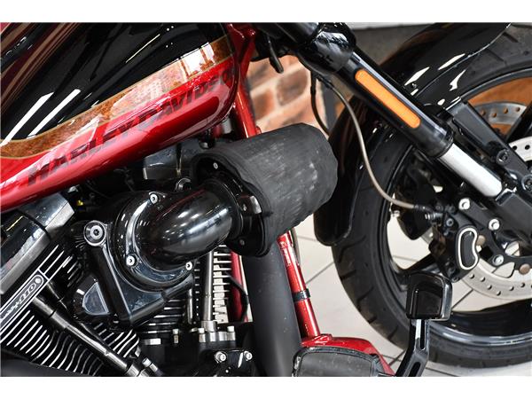 2017 HARLEY-DAVIDSON CVO FXSBE BREAKOUT