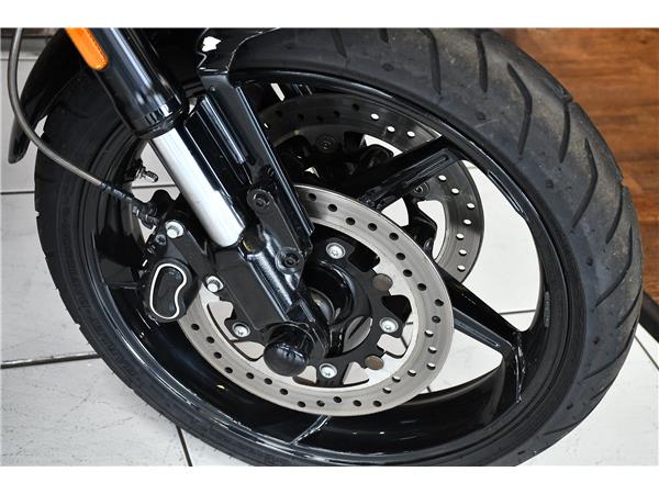 2017 HARLEY-DAVIDSON CVO FXSBE BREAKOUT