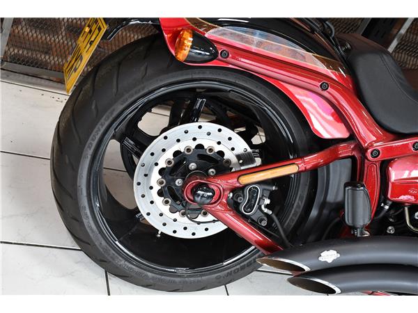 2017 HARLEY-DAVIDSON CVO FXSBE BREAKOUT