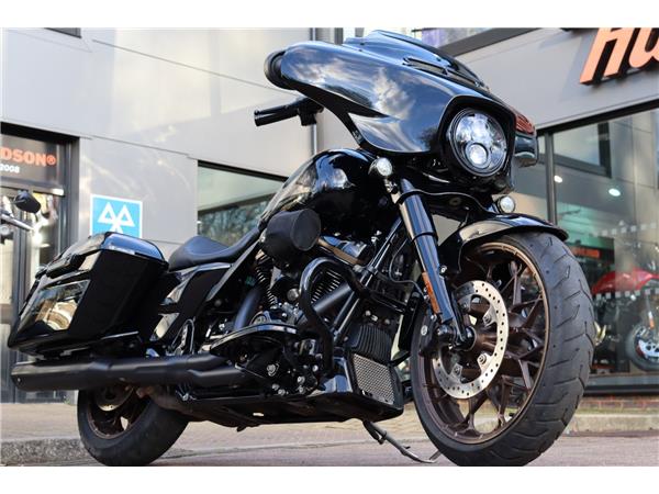 2023 HARLEY-DAVIDSON FLHXST STREET GLIDE ST 