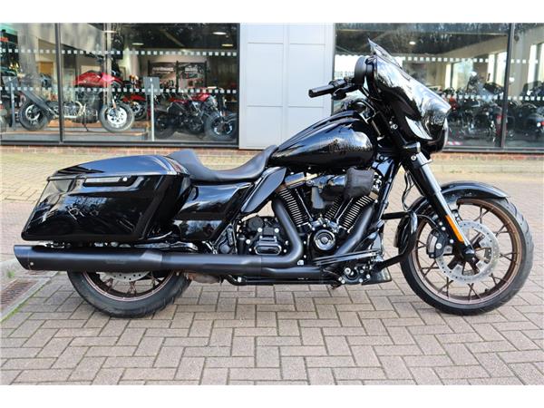 2023 HARLEY-DAVIDSON FLHXST STREET GLIDE ST 
