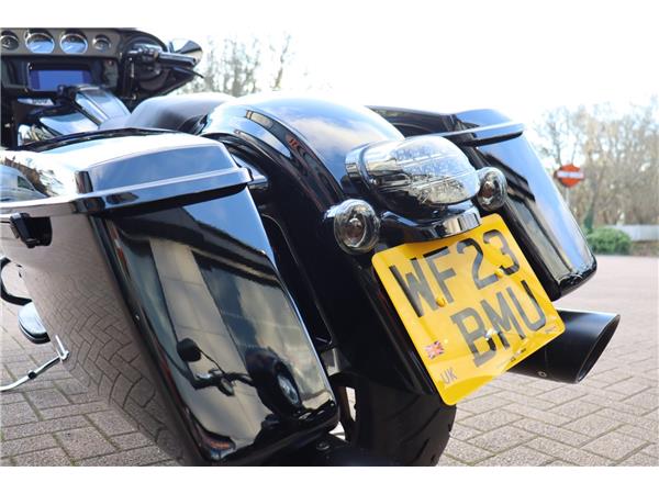 2023 HARLEY-DAVIDSON FLHXST STREET GLIDE ST 