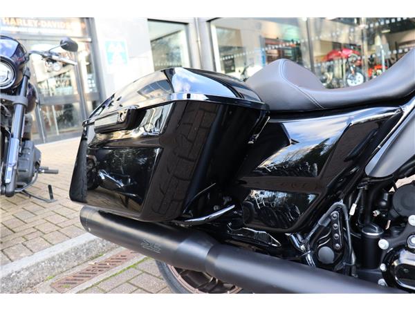 2023 HARLEY-DAVIDSON FLHXST STREET GLIDE ST 