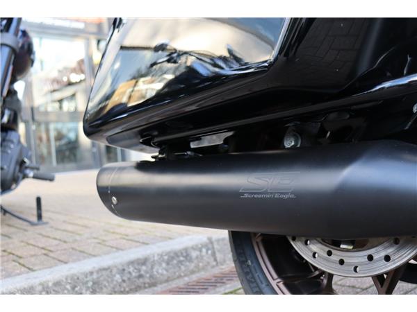 2023 HARLEY-DAVIDSON FLHXST STREET GLIDE ST 