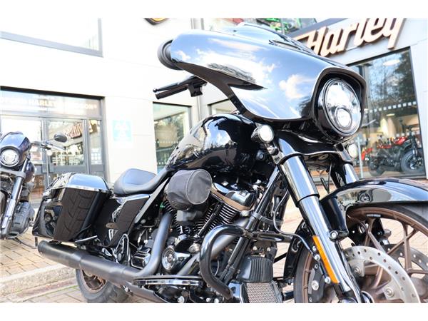 2023 HARLEY-DAVIDSON FLHXST STREET GLIDE ST 