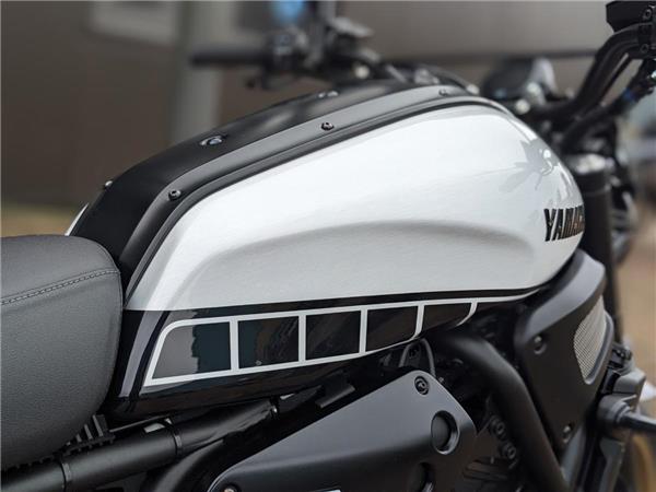 2023 Yamaha XSR700