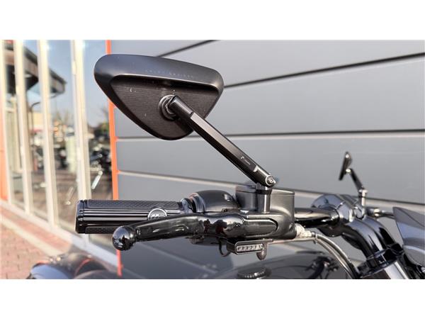 FXBRS Softail Breakout 114 Custombike