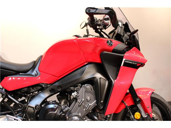 YAMAHA TRACER 9
