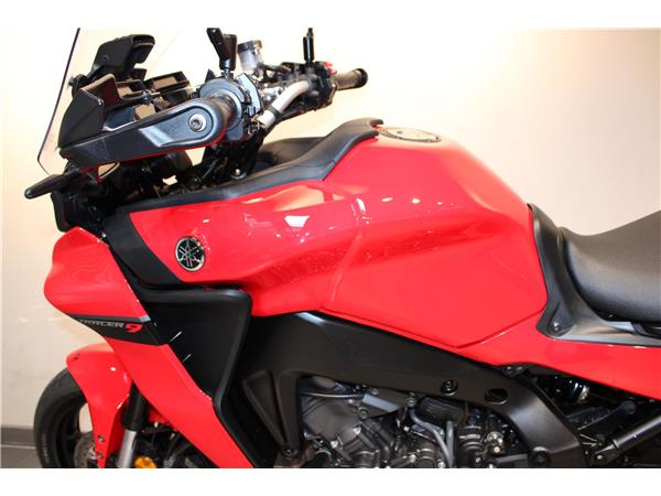 YAMAHA TRACER 9