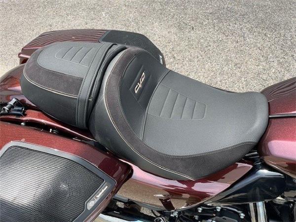 2025 Harley-Davidson CVO Street Glide FLHXSE