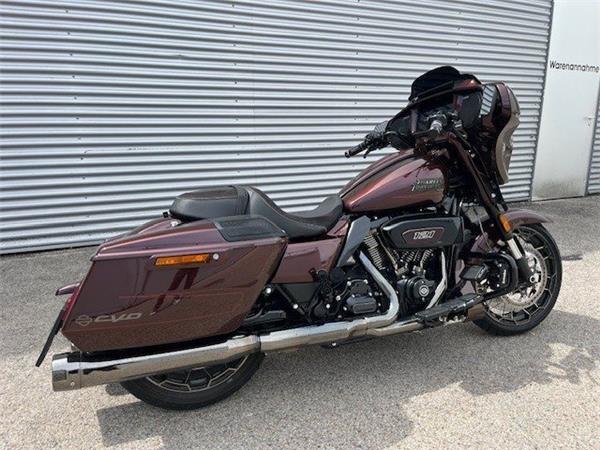 2025 Harley-Davidson CVO Street Glide FLHXSE