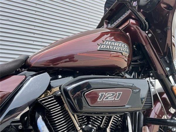 2025 Harley-Davidson CVO Street Glide FLHXSE