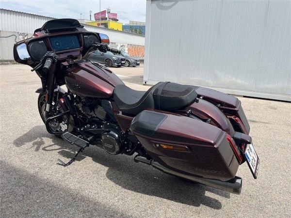 2025 Harley-Davidson CVO Street Glide FLHXSE