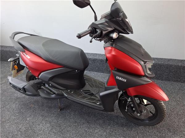  2025 Yamaha RayZR