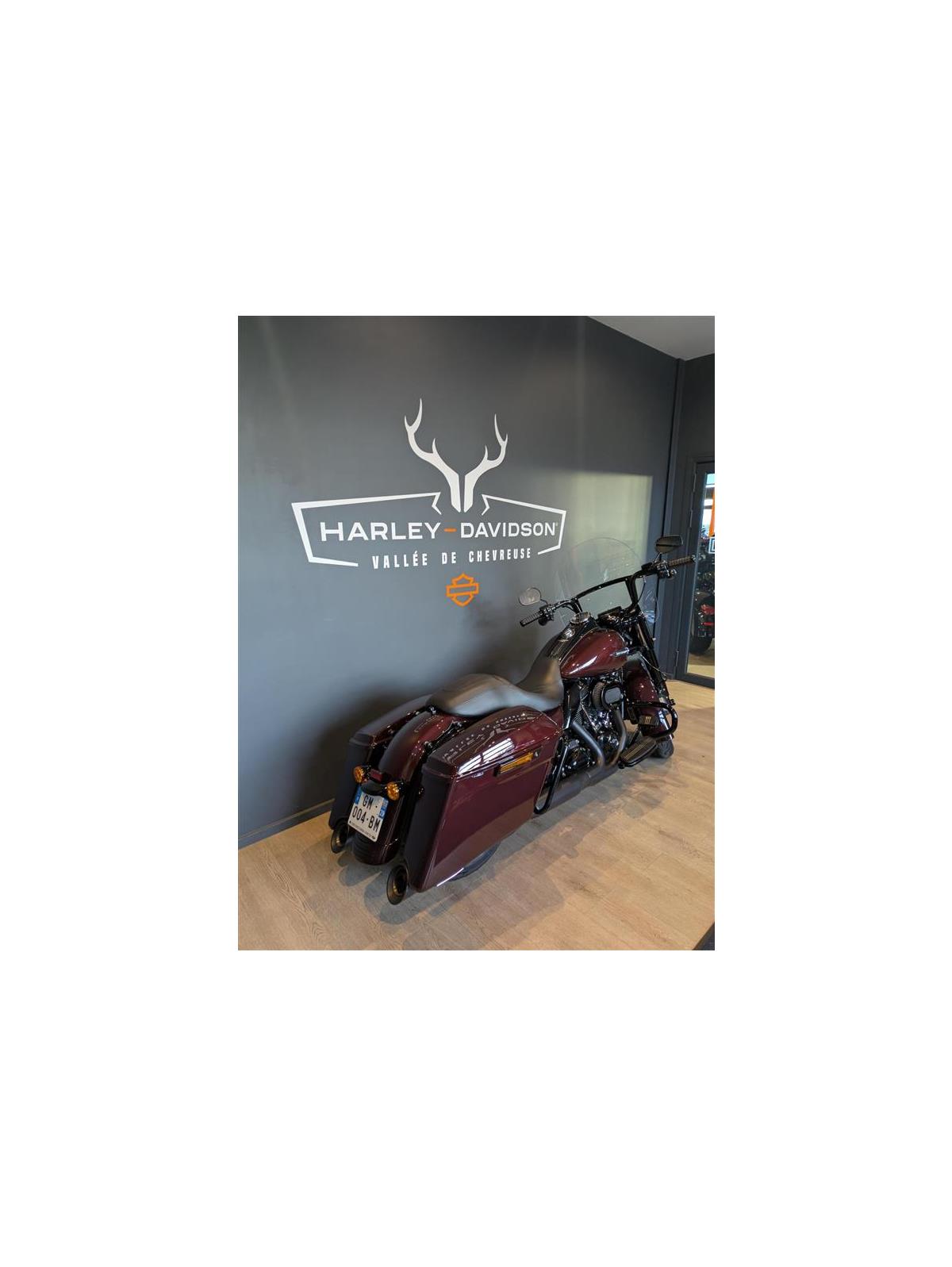 2023 HARLEY-DAVIDSON ROAD KING