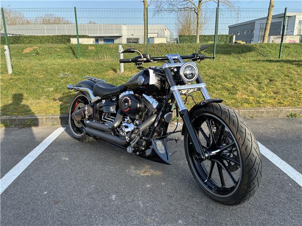 2015 HARLEY-DAVIDSON BREAKOUT