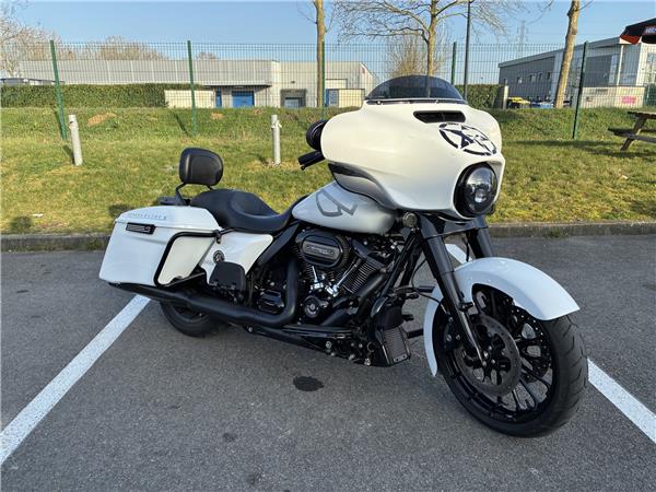 2019 HARLEY-DAVIDSON STREET GLIDE