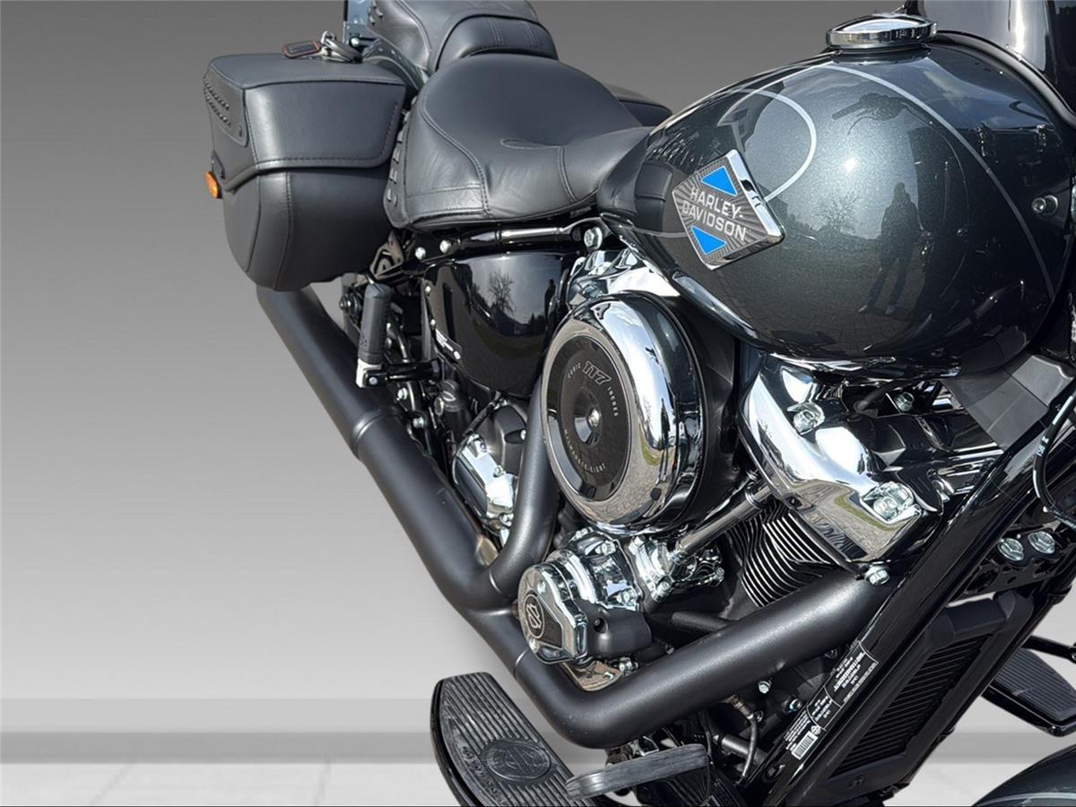 2026 harley-davidson FLHC Heritage Classic 117