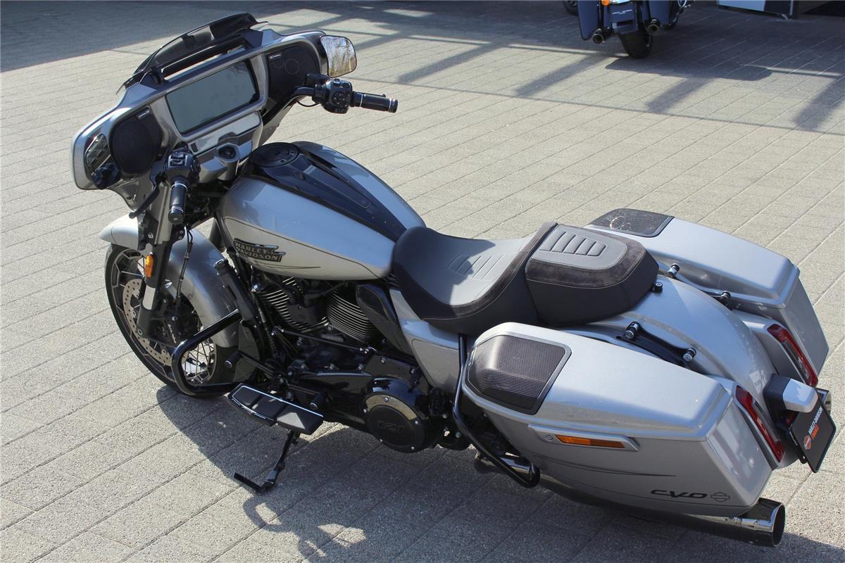 2023 harley-davidson FLHXSE Street Glide CVO 121