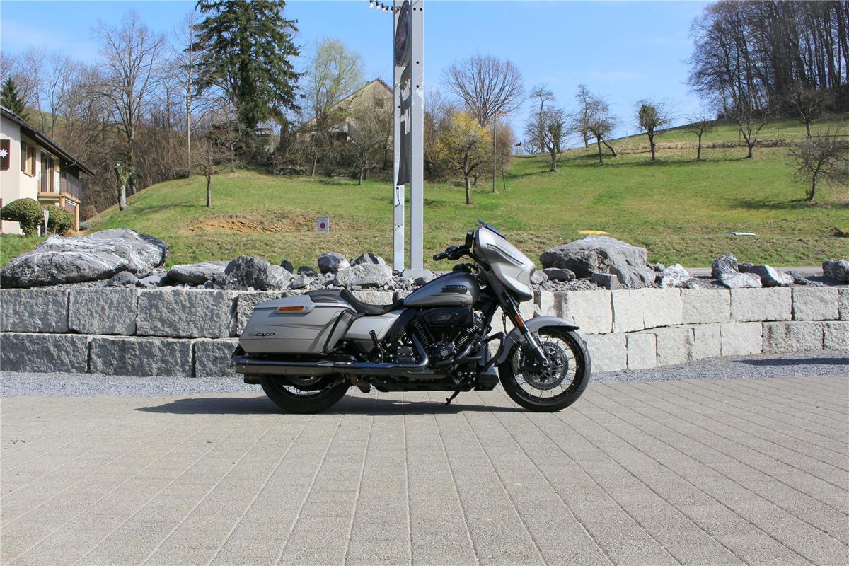2023 harley-davidson FLHXSE Street Glide CVO 121